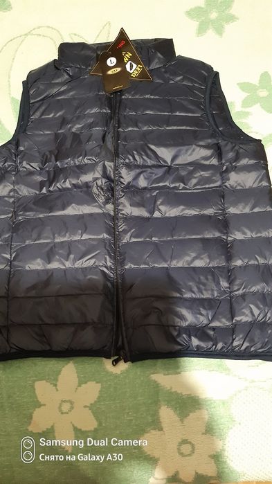 Безрукавка -пуховик. S ,L ,XL
