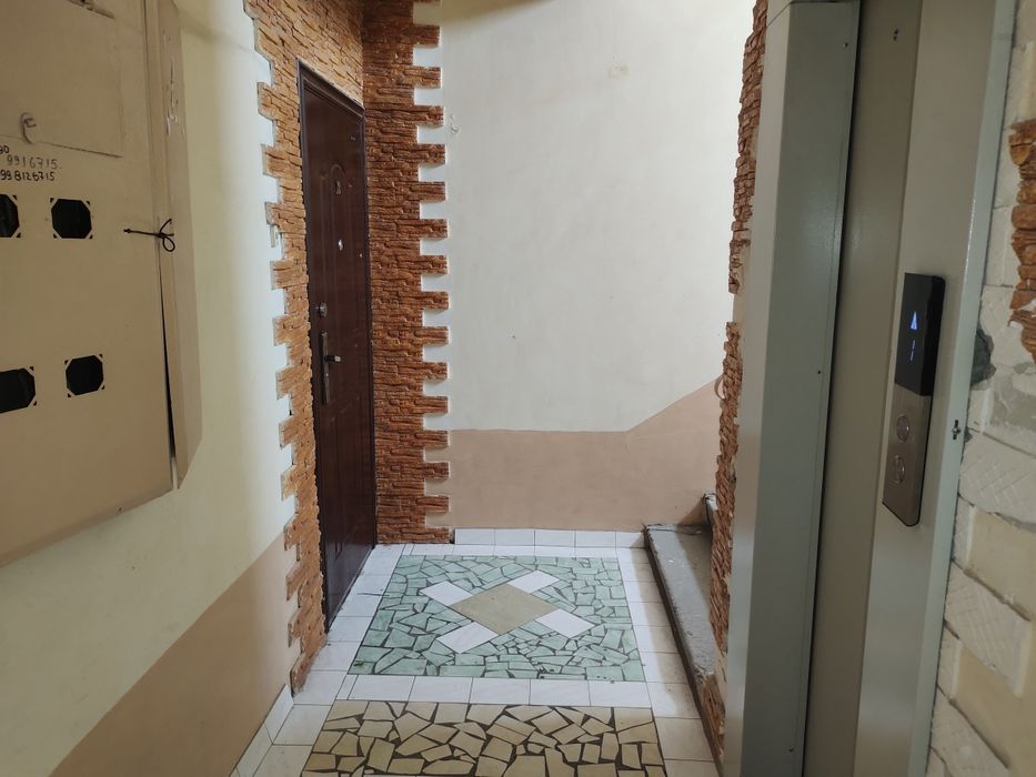 Parkentskiy bozor orqasida kvartira 2_3/4/9