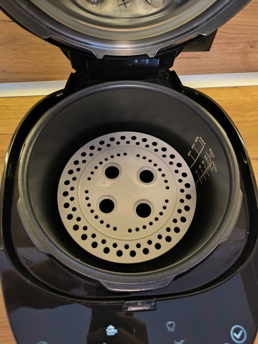 Мултикукър Philips HD2151, черен В ГАРАНЦИЯ до 06.11.2026 г.