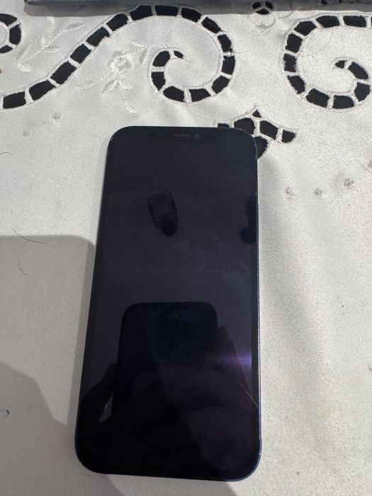 Продается iPhone 12