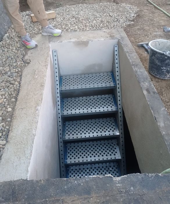 Scări zincate 85x27