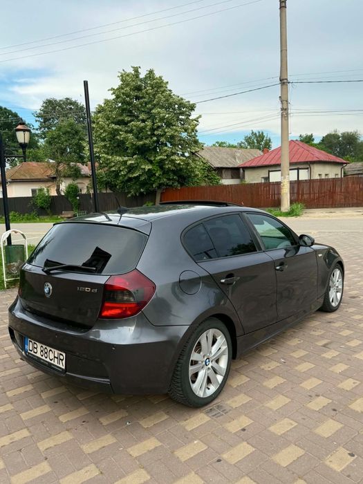 BMW Seria 1 E87 2.0D 163 CP – Piele, Trapă, Xenon, Jante 17