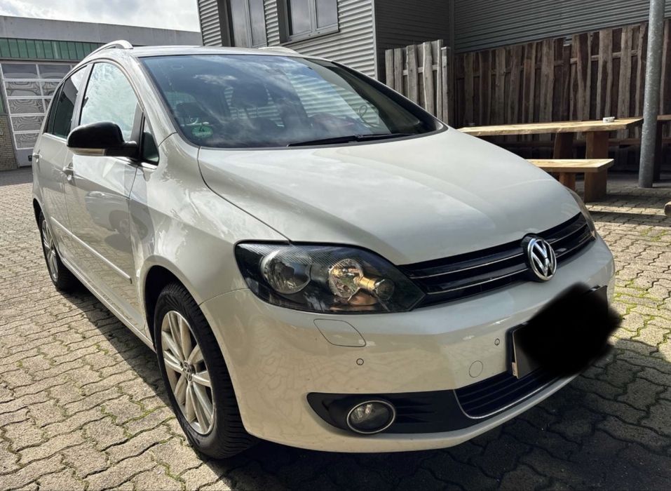 VOLKSWAGEN Golf 2011 — imagine 2
