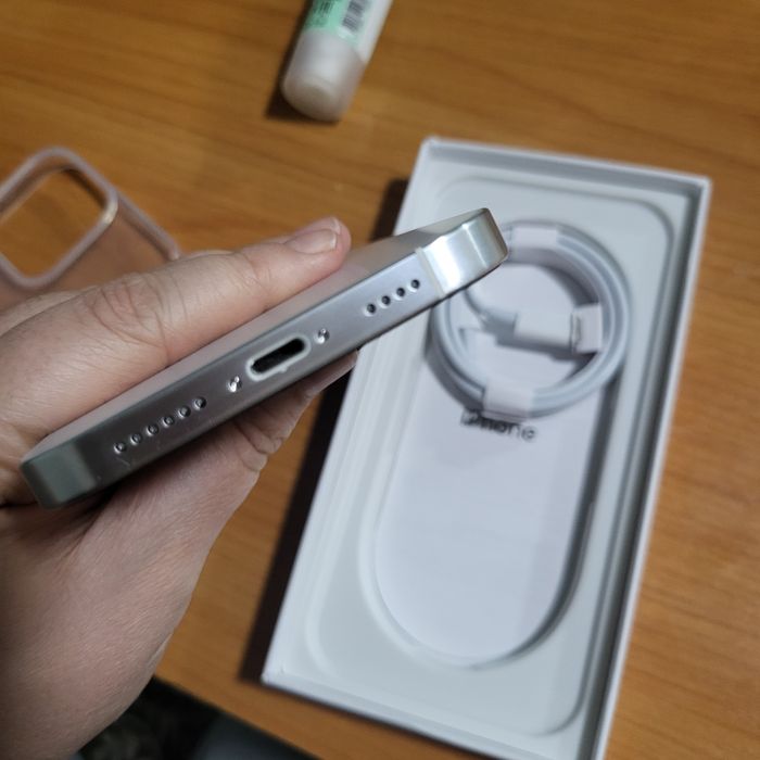 Продам Айфон xr в 16корпусе