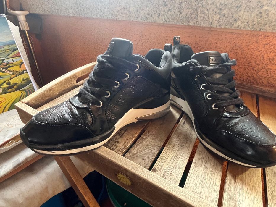 Дамски сникърси  Guess