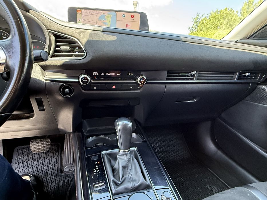 Mazda CX-30 garantie, TVA deductibil, predare leasing. BOSE, HUD, MRCC, faruri Led