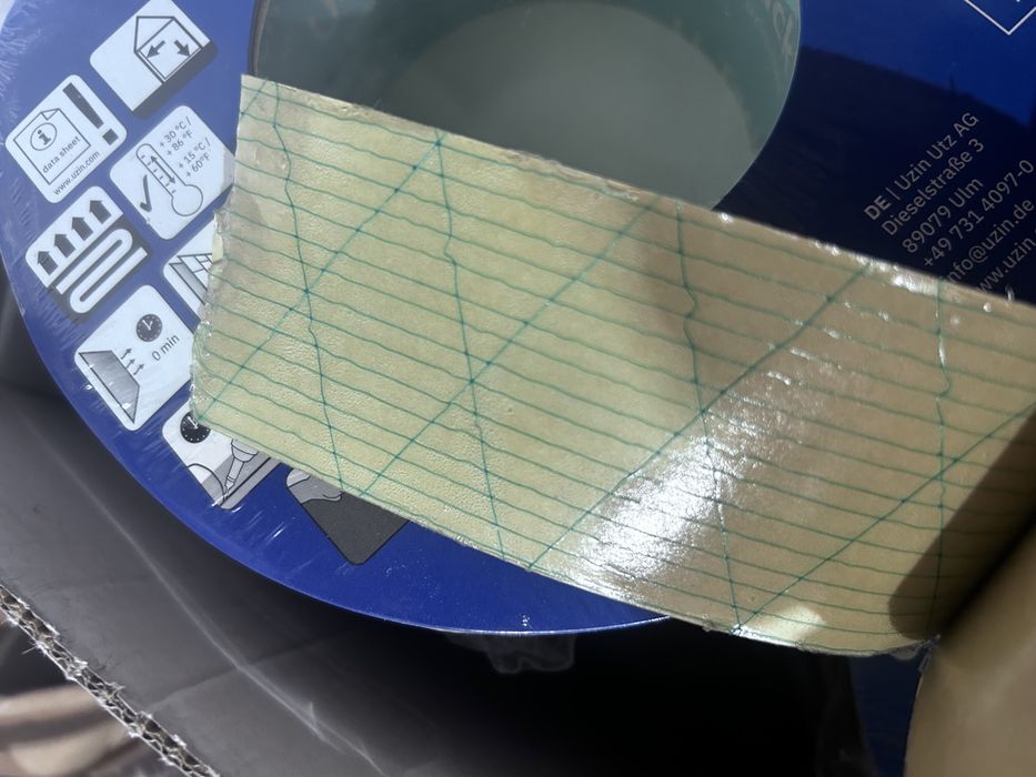 Универсално двойно залепващо тиксо