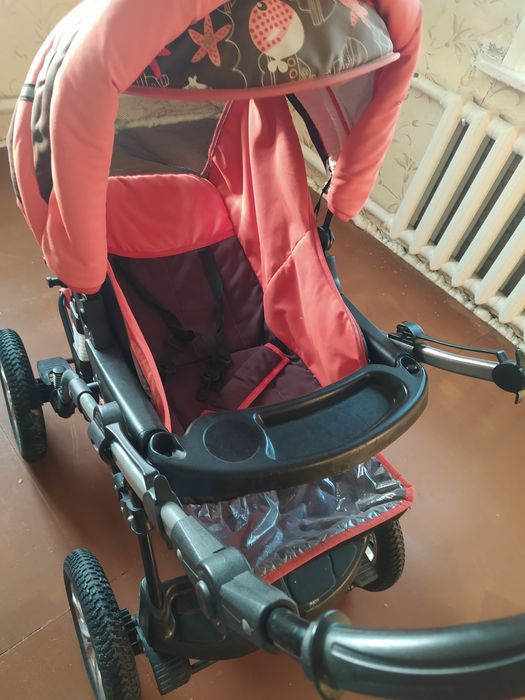Продаю детскую коляску бу.петропавловск