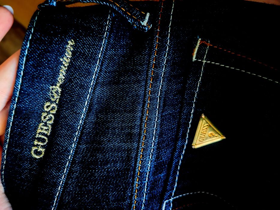 Тъкмо сини дънки Guess Premium