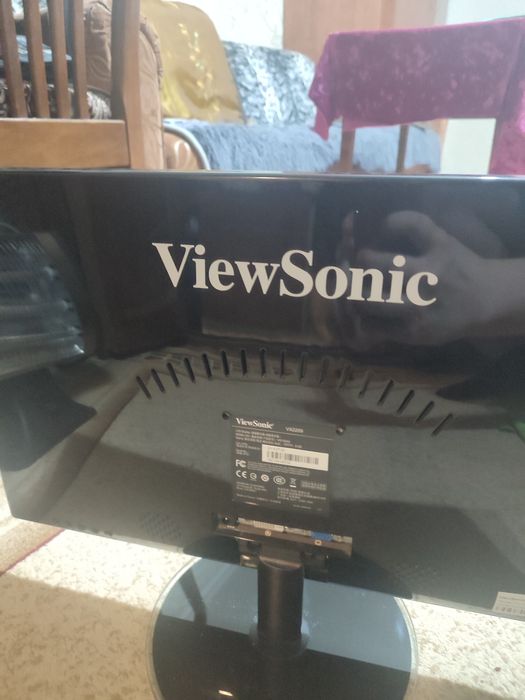 Мониторы 2 штуки