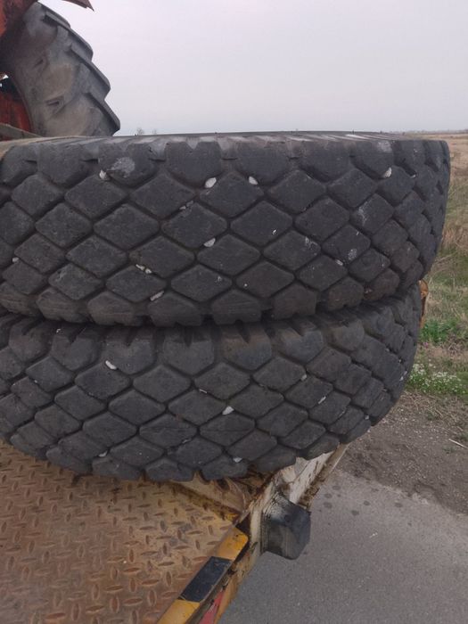 Руски гуми 12.00 R 20