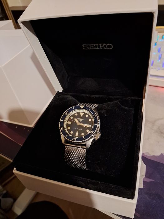 Seiko 5 Suit Style automatic