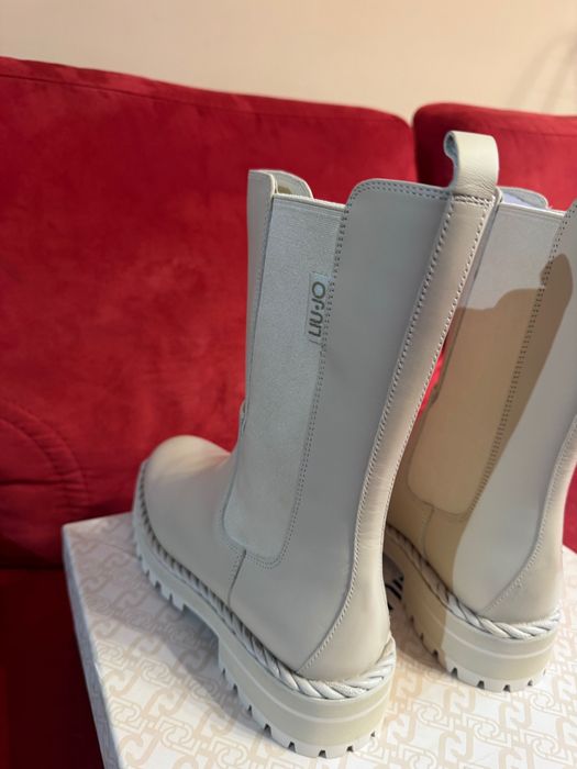 Liu Jo- дамски ботуши 40 номер