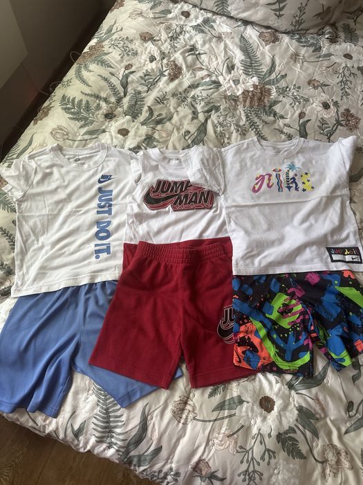 Три екипчета на Nike за момче ! Възраст 5-6 ,6-7 г !