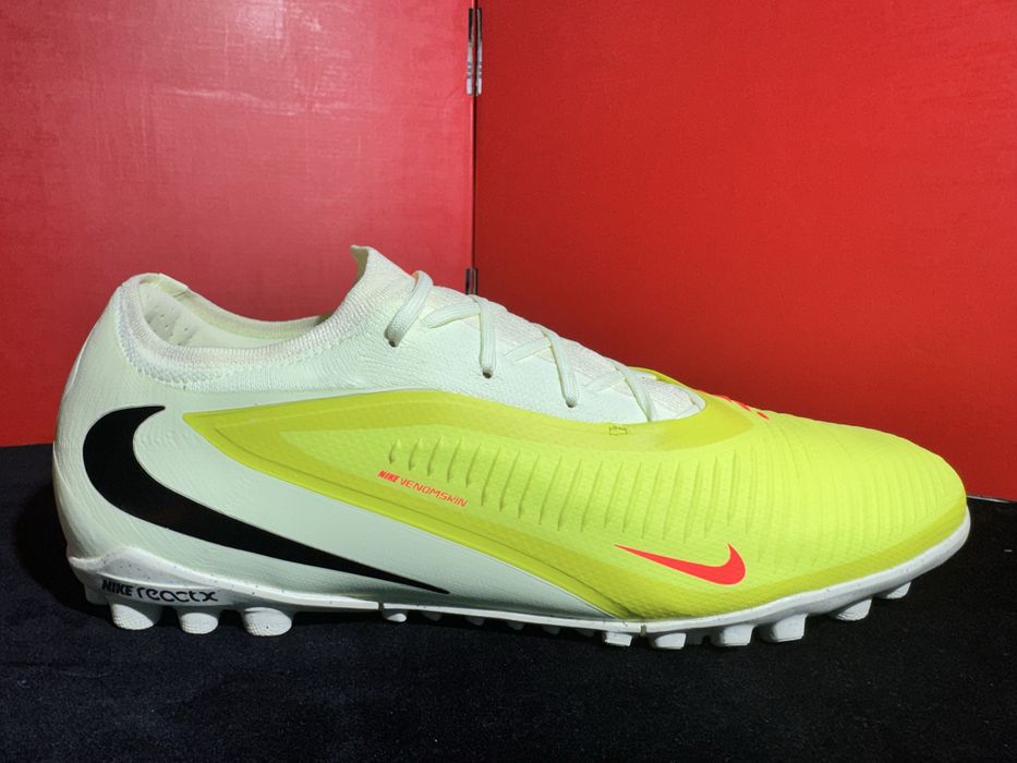 Оригинални! Nike Phantom 6 Low Pro TF - 45.5,46 Shoemag