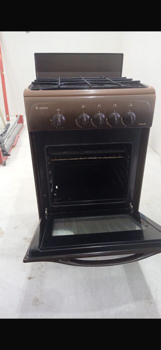 Продам газ плиту