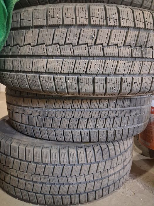 Продам зимние шины