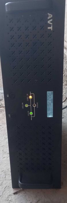 Ups + stabilizator