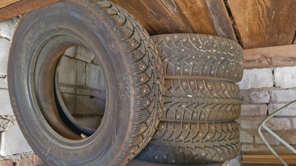 Продам Зимняя шипованная шина Кама Евро-519 175/70 R13 82T