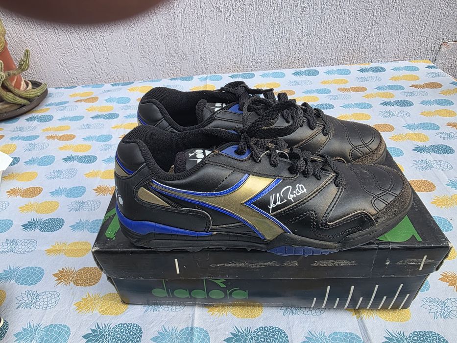 Vand 7 perechi ghete fotbal Diadora