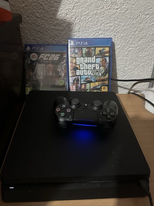 Playstation 4 + GTA5/FC26