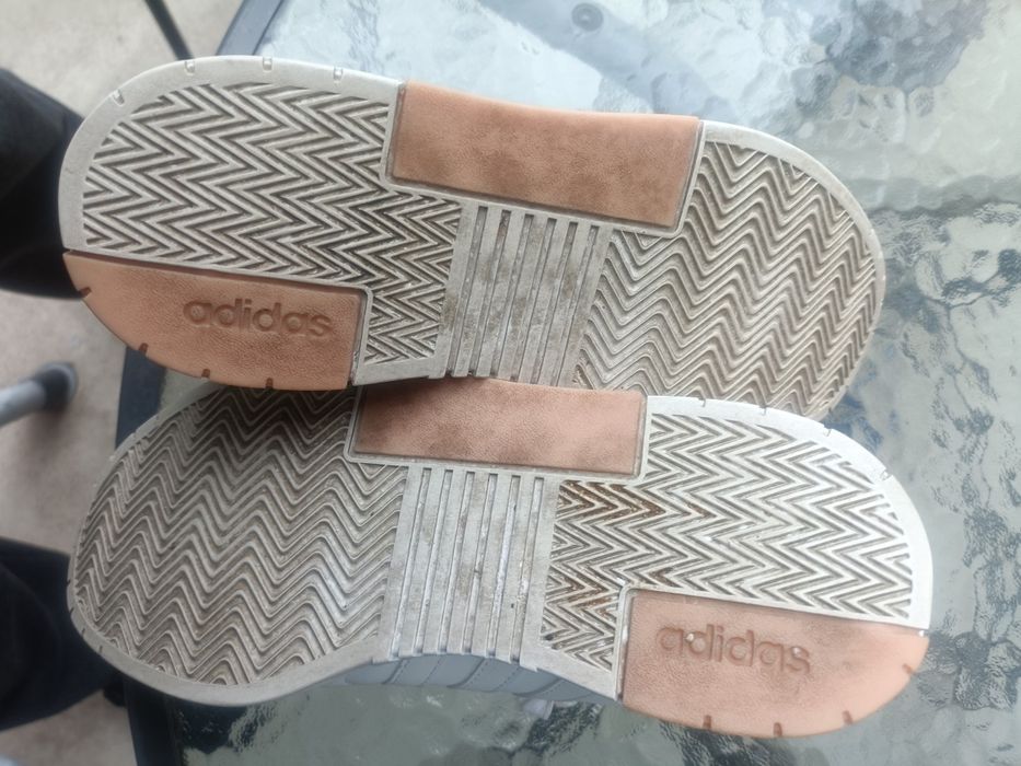 Adidași două perechi 38