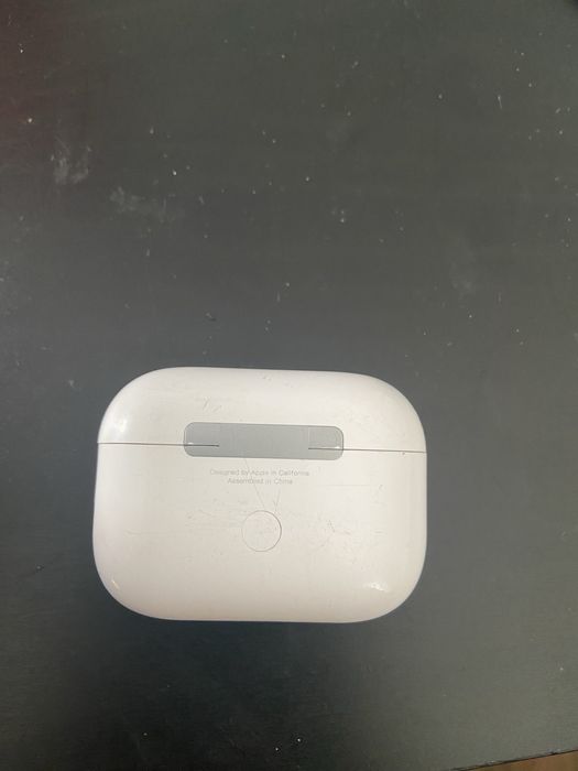 vând căști airpods pro