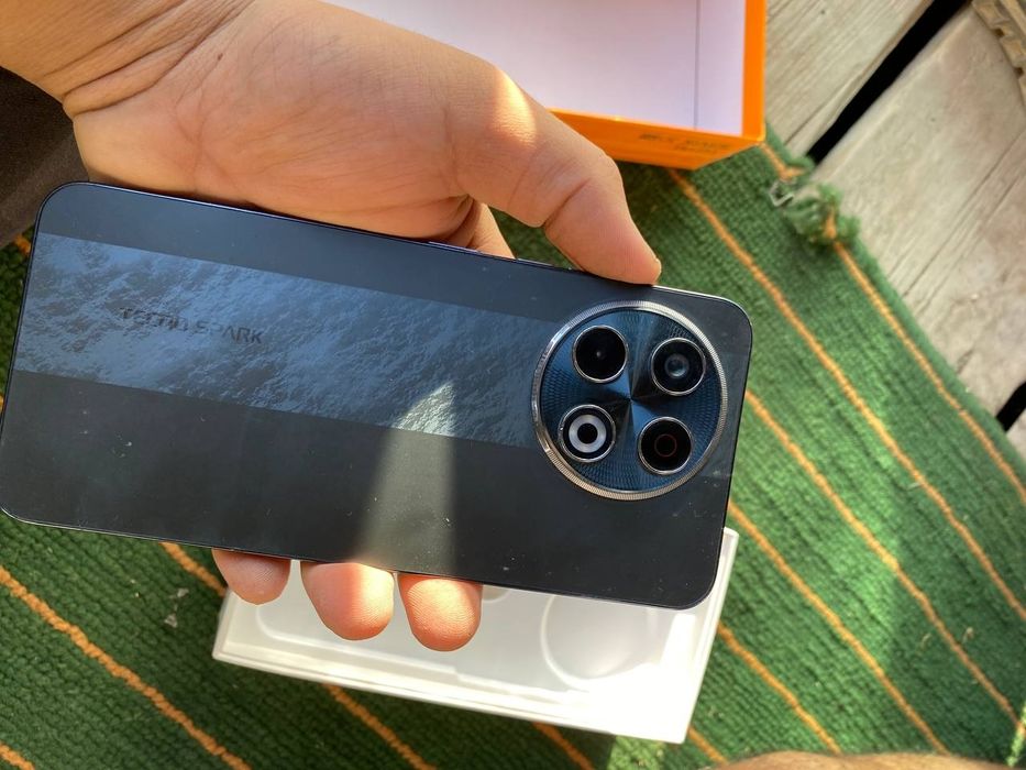 Tecno Spark 30pro yangi karobka d.k bor 8+8/256 108mp 5000mah