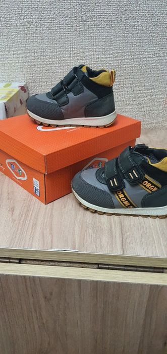 Детская обувь весна-осень.