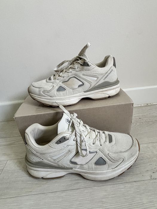 КРОСОВКИ , голден гус; конверсы; лимберблак