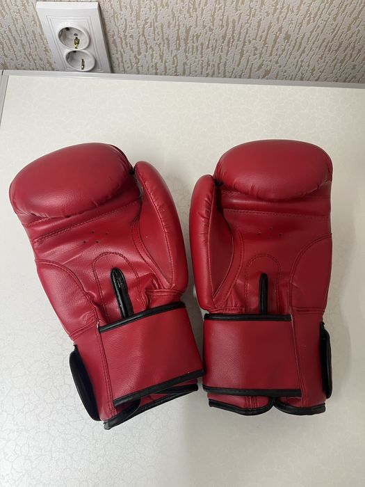 Перчатки боксерские