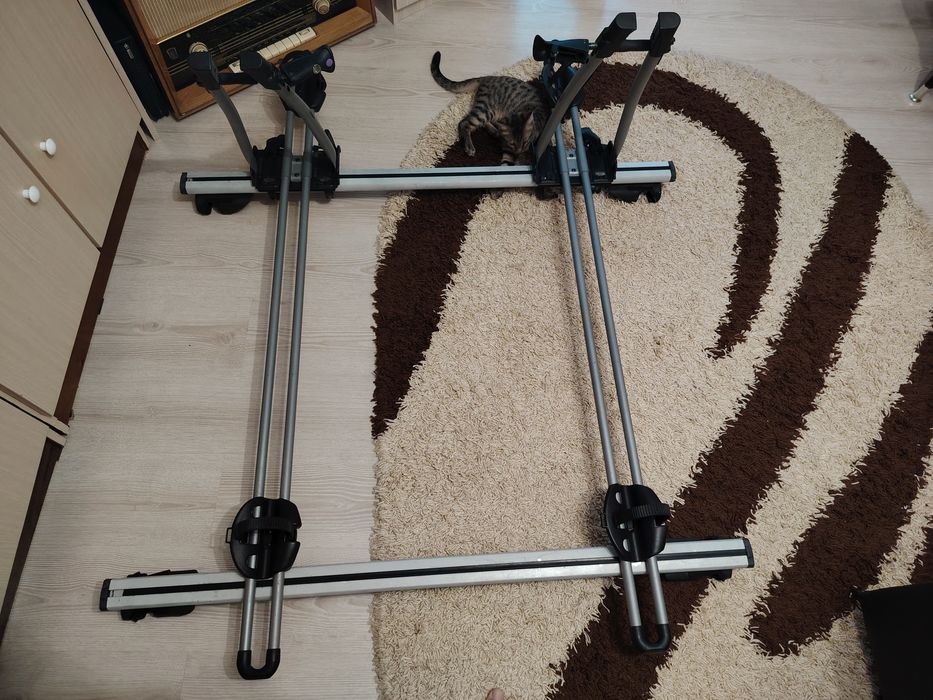 Suporți auto bicicleta marca Thule (Suedia)