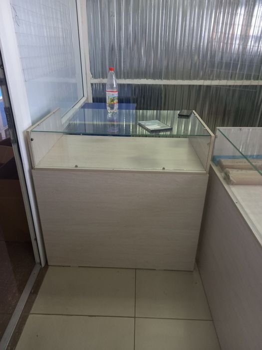 Продам стеллаж столы