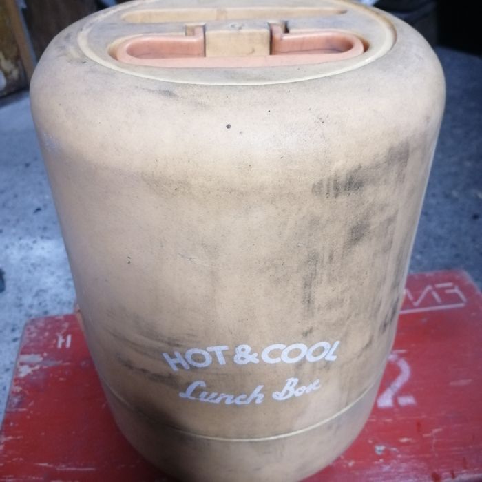 Термос для пищи.