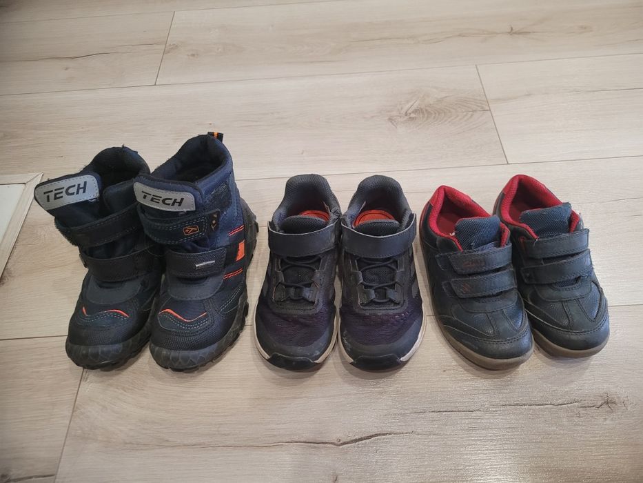 Кроссовки ботинки. Брали в интернете. Цена  5000 за все.