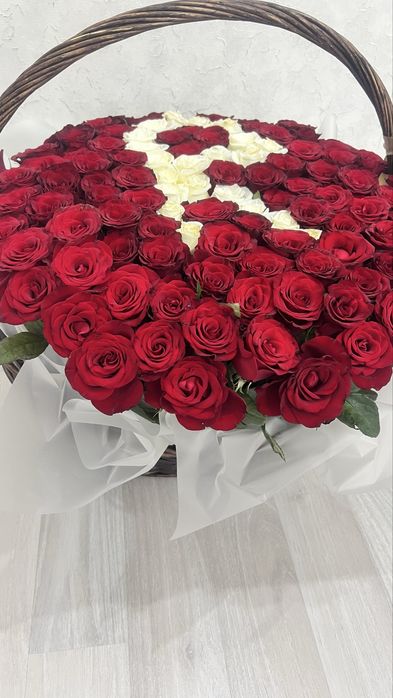 101роза с буквой R