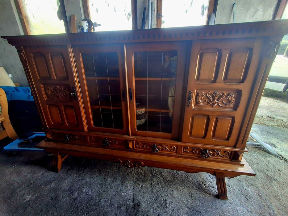 Продавам Масивни мебели от Германия