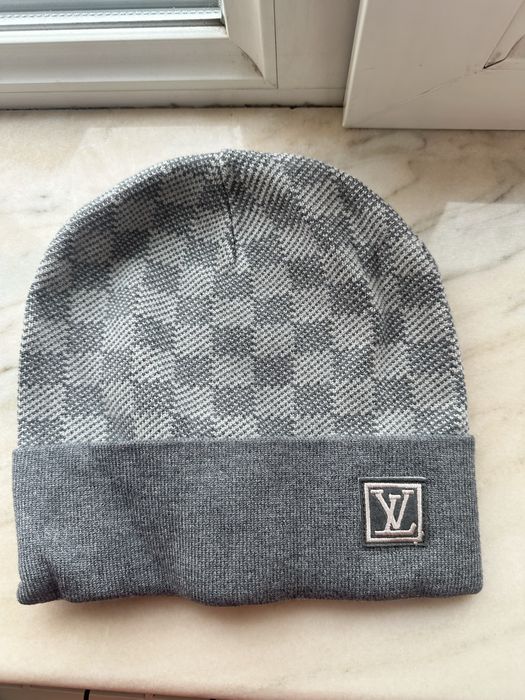 Caciula Louis Vuitton