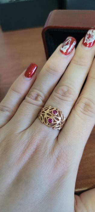 Кольцо с рубинами проба 585