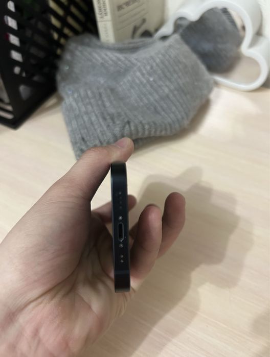 Продам Iphone 13mini 256gb