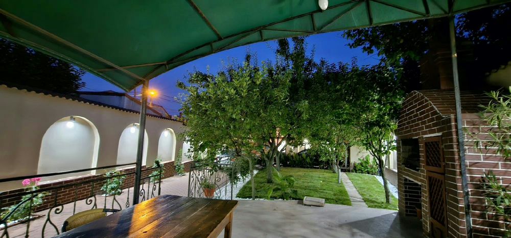 Casa piata Chiriac. 440mp Craiova • OLX.ro