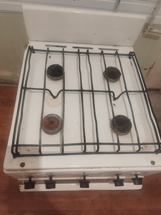 Газовая плита  продам