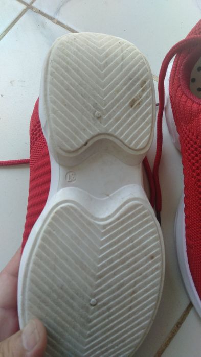 Әйел аяқ киімдері