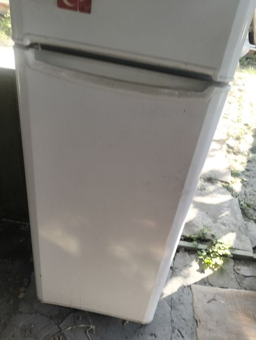 Холодильник indesit