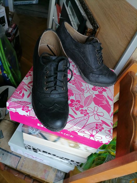 Обувки с дебел ток, 38 номер