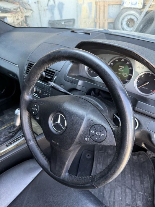 На части w204 Мерцедес C 320 Cdİ 224 кс 7G /Harman Kardon