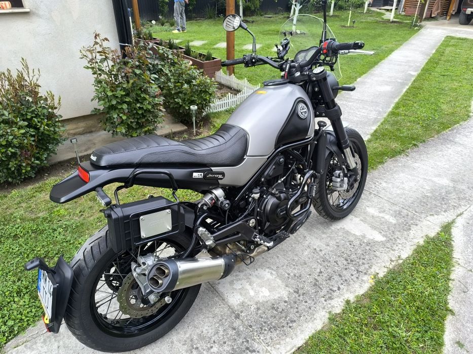 Benelli Leoncino Trail 500