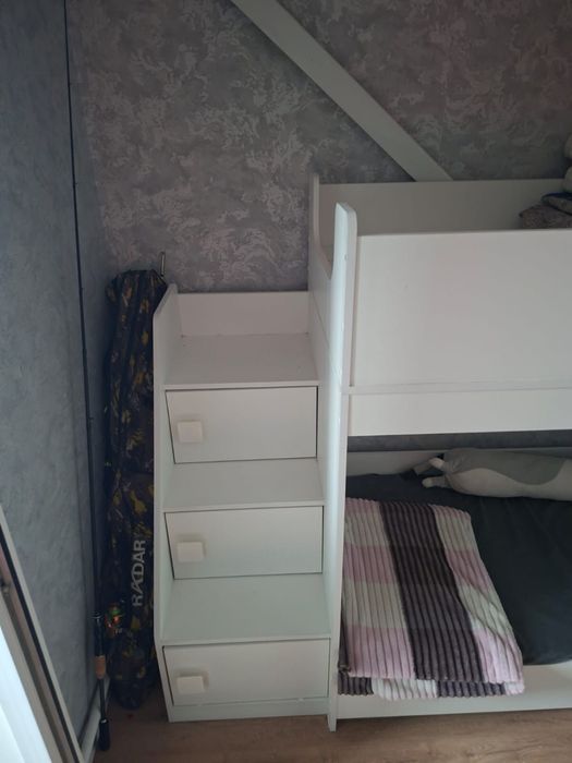 Продам двухьъярустную кровать