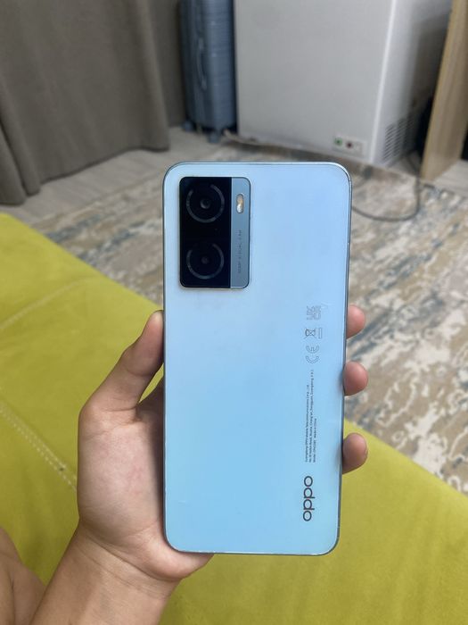 OPPO телефон в хорошем состоение память 64 гб буу