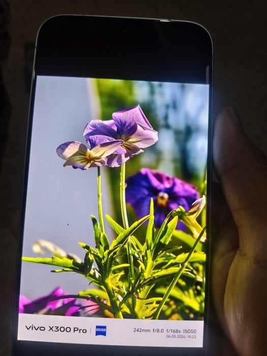 Vivo x300 pro VARIANTA UNICA IN RO! X100 ZOOM,512GB, BATERIE DE 6500 ETC...